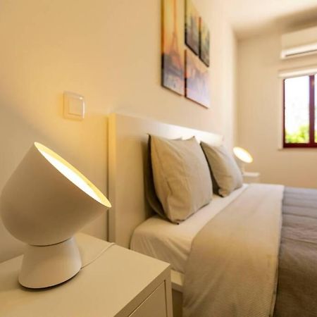 Eiffel Porto Apartment Bagian luar foto